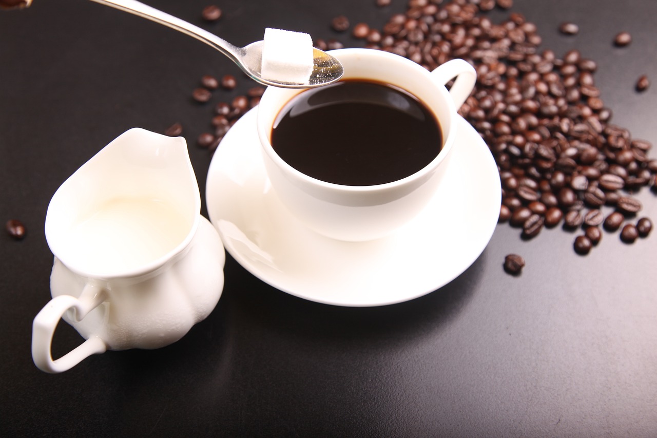 Aromas del Mundo: Café y Té, Tras las Huellas de una Tradición Global