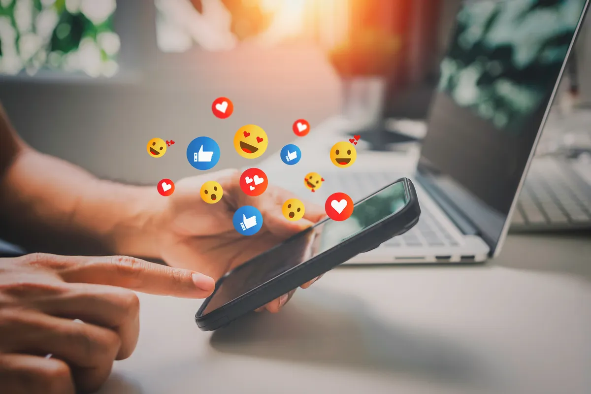 Cómo Mejorar tu Comunicación y Destacar en las Redes Sociales